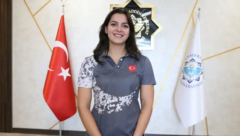 Esra’nın Altın Madalya Başarısı: Dünya Şampiyonluğuna Giden Yol