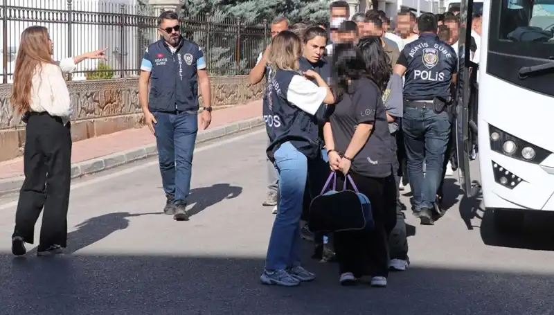 Türkiye'nin Altı İlinde 12 Milyon Liralık Escort Dolandırıcılığı Ortaya Çıktı