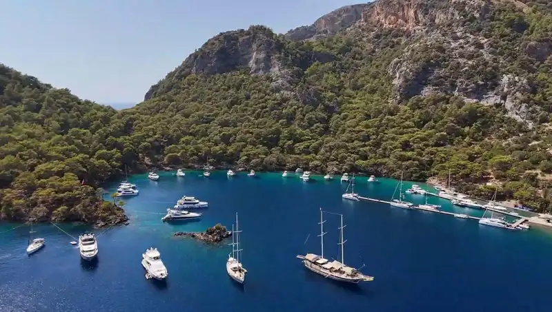 Göcek'in Koylarında Müzik Çalma Yasağı: Tatilcileri Neler Bekliyor?