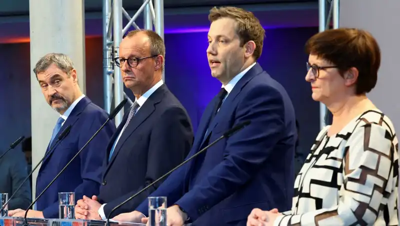 Almanya'da Tarihi Koalisyon: SPD, CDU/CSU ile GroKo'ya Onay Verdi