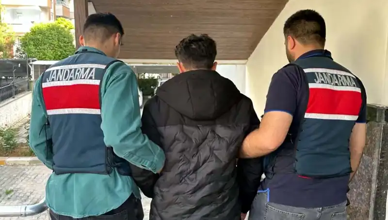 4 İlde Dev Operasyon: Dolandırıcılar 35 Kişiyle Yakalandı!