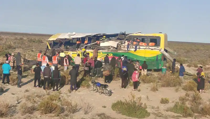 Bolivya’da Meydana Gelen Otobüs Kazası: 37 Kişi Hayatını Kaybetti
