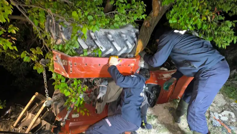 Kontrolden Çıkan Traktörün Feci Kazası: Sürücü Hayatını Kaybetti