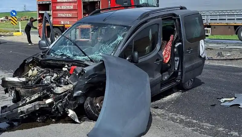 Ankara Yolunda Meydana Gelen Kaza: Üç Yaralı, Şok Edici Ayrıntılar