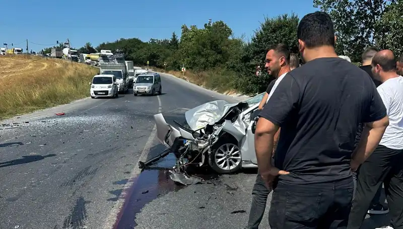 İstanbul’da Kalp Krizi Sonrası Feci Kaza: Otobüse Çarpan Araçta Şok Anlar