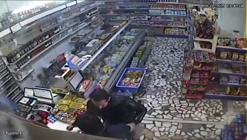Cezaevi Firarisi Markette Dehşet Saçtı: Bıçak ve Mermerle Saldırdı
