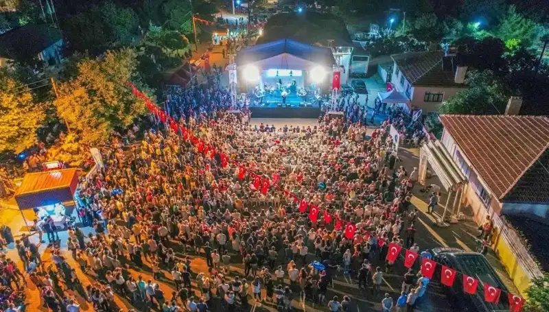 Türkiye’nin En Renkli Etkinliği: Leylek Şenliği Nerede, Ne Zaman?