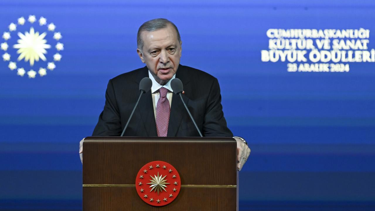 Cumhurbaşkanı Erdoğan, Kültür ve Sanat İnsanlarına Destek Sözü Verdi