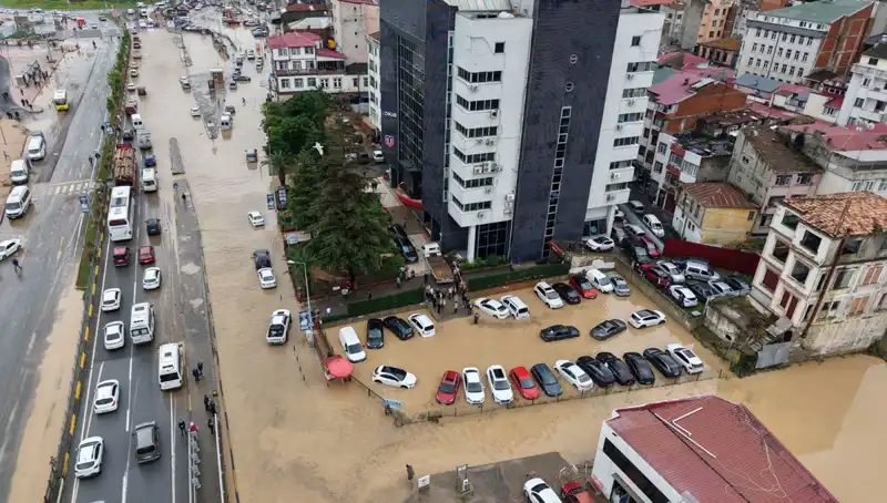 Trabzon’da Sel Felaketi Sonrası Kaç Kayıp Var? Çamur İçinde Kayıplar Aranıyor!