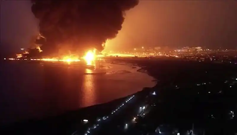 Yemen'deki Türk Gemisine Şarapnel Isabet Etti: Olayın Ardındaki Gerçekler
