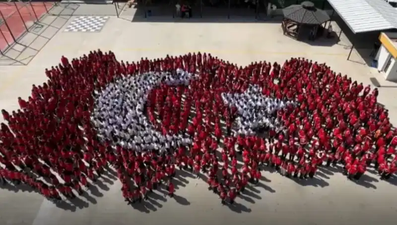 1300 Öğrenci, Tek Bir Harita ile Geleceğe Yürüyor