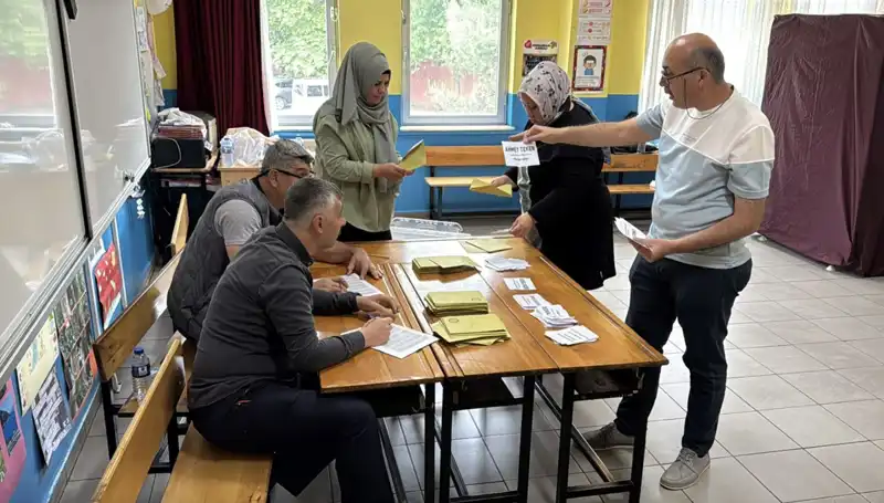 Türkiye’nin 405 Mahallesi ve Köyü Ara Seçimle Yeni Muhtarlarını Seçti