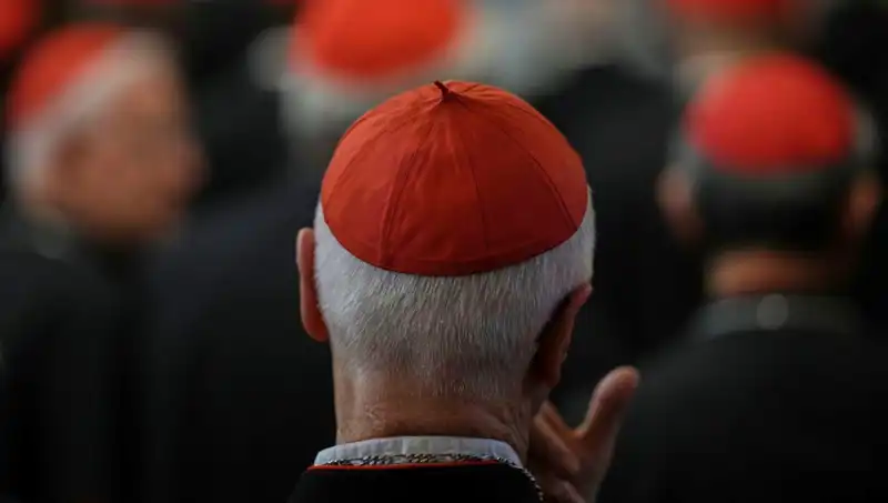 Yeni Papa İçin Konklav Süreci Başlıyor: Tarihler Açıklandı