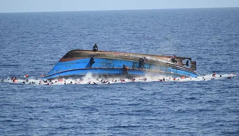 Filipinler'de Trajik Gemi Kazası: 4 Hayat Kaybı, 7 Kişi Kayboldu