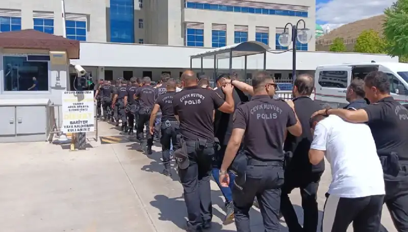Ankara'daki Tehditkar Haraç Çetesi Operasyonu: Avukatlar İddiaları Büyütüyor