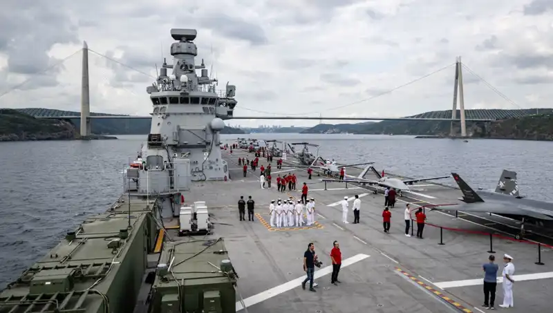 TCG Anadolu, Sarayburnu'ndan Yeni Görev İçin Ayrıldı