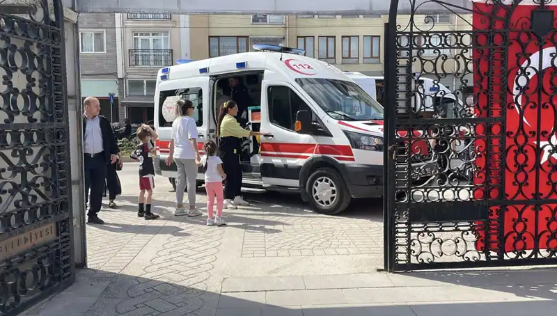Eskişehir'de Sahipsiz Köpek İki Çocuğa Saldırdı: Güvenlik Endişeleri Artıyor