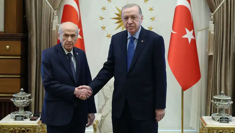 Erdoğan ile Bahçeli Arasında Önemli Görüşme: Siyasi Tartışmalar Derinleşiyor